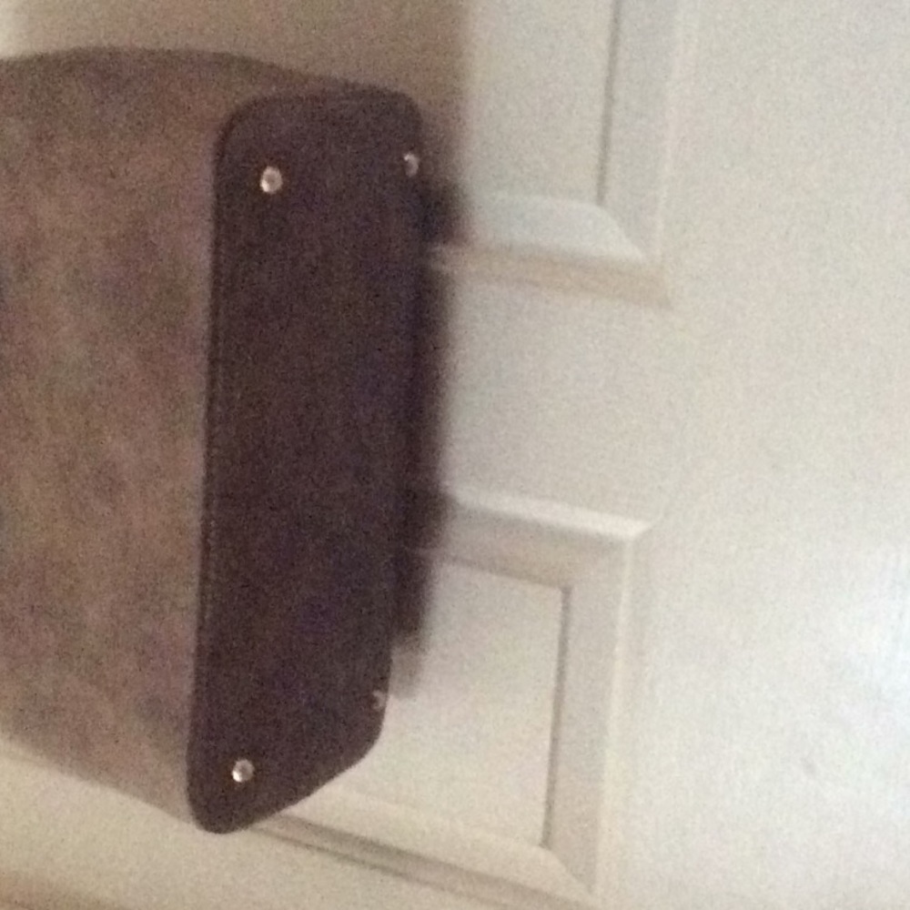 Tan Handbag - Picture 7 of 8